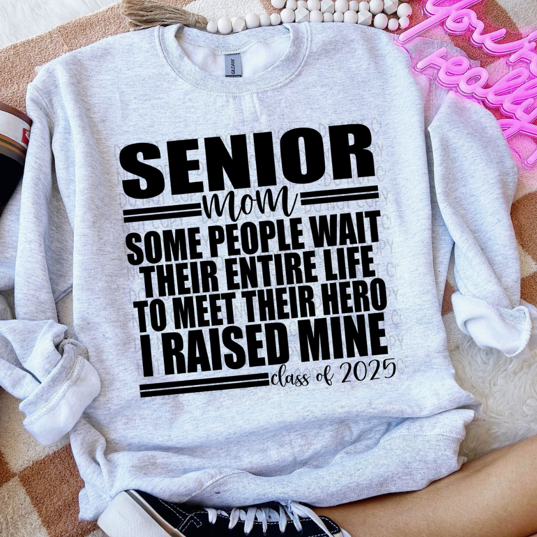 SENIOR MOM 2025 - DTF TRANSFER