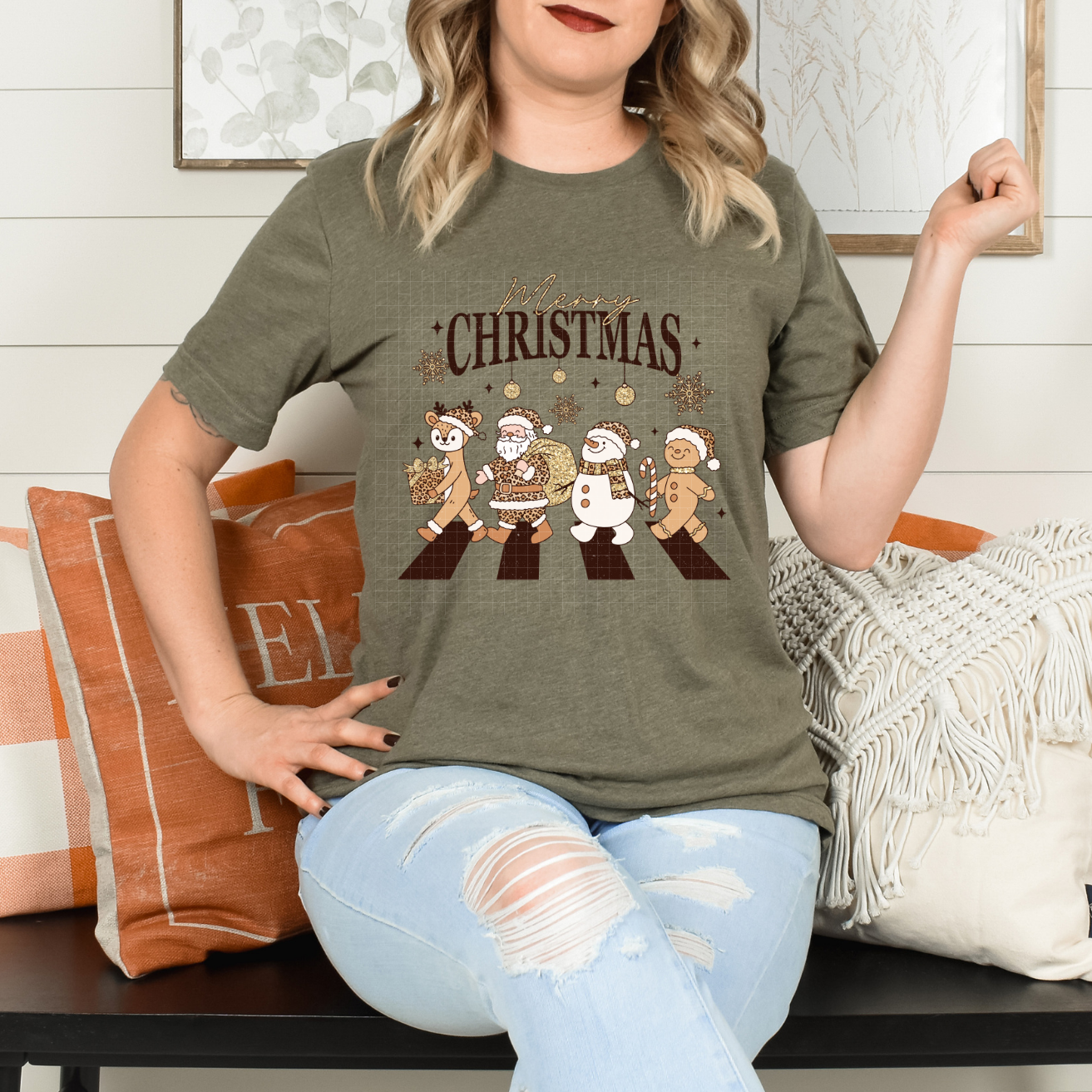 MERRY CHRISTMAS WALKING LEOPARD - DTF TRANSFER