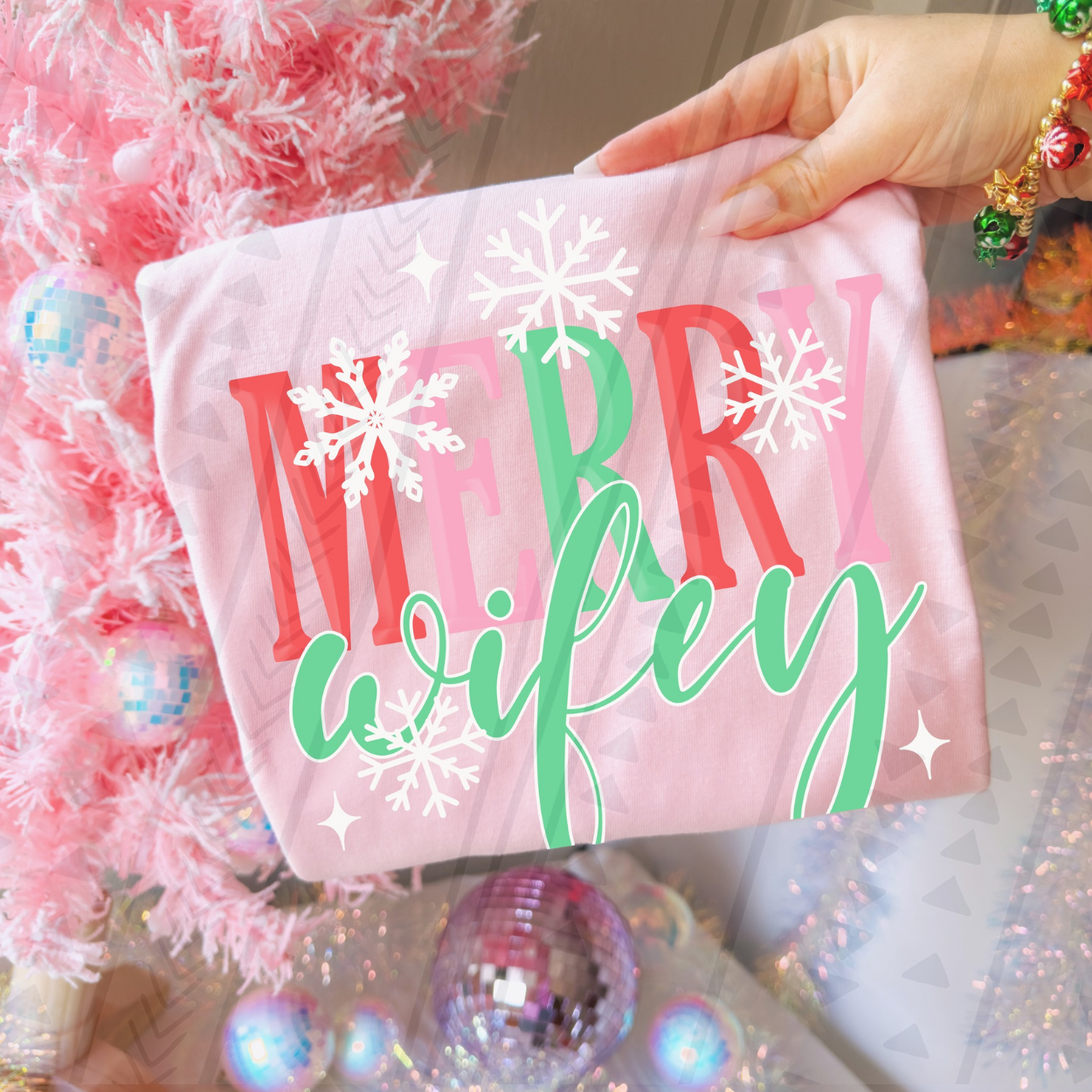 MERRY WIFEY - DTF TRANSFER