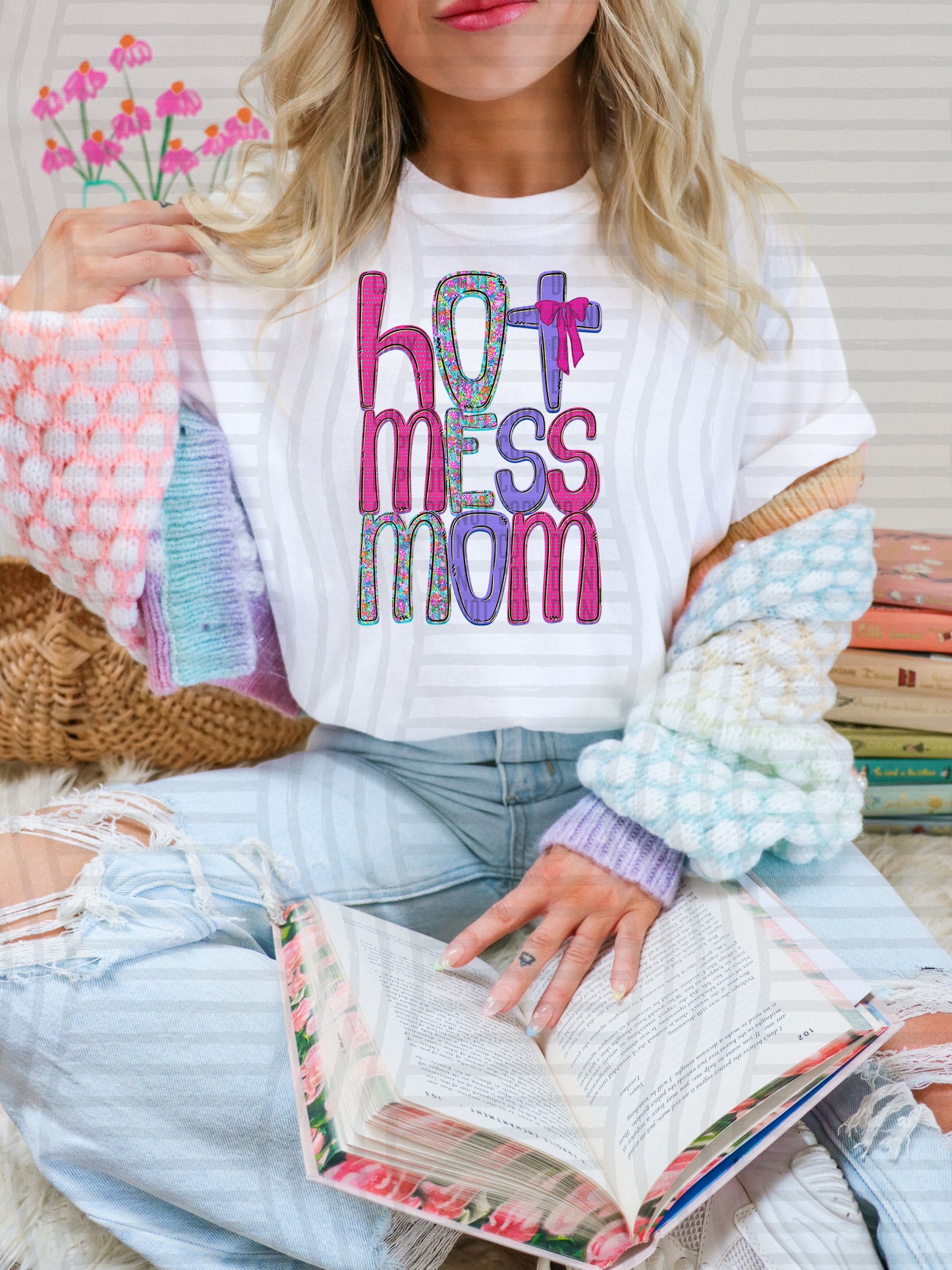 FLORAL HOT MESS MOM - DTF TRANSFER