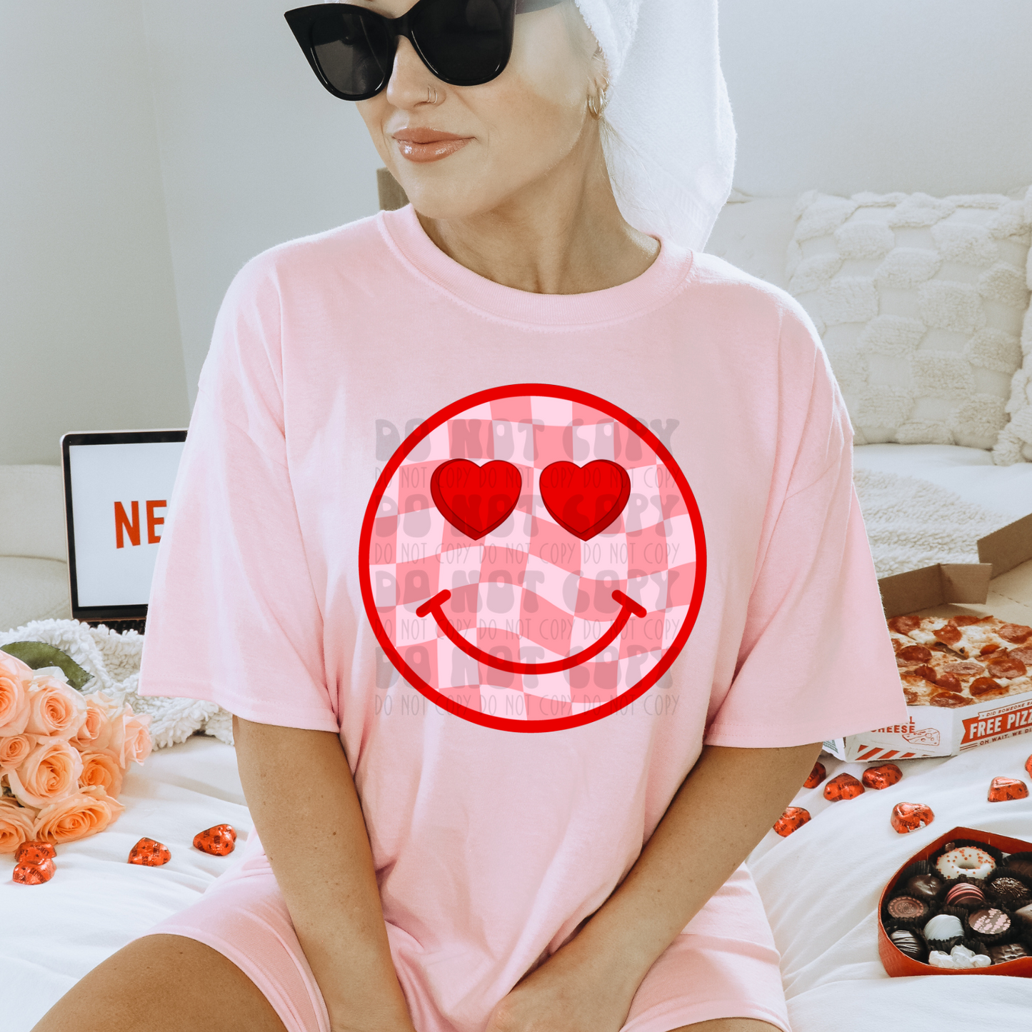 PINK CHECKERED SMILEY HEART EYES - DTF TRANSFER