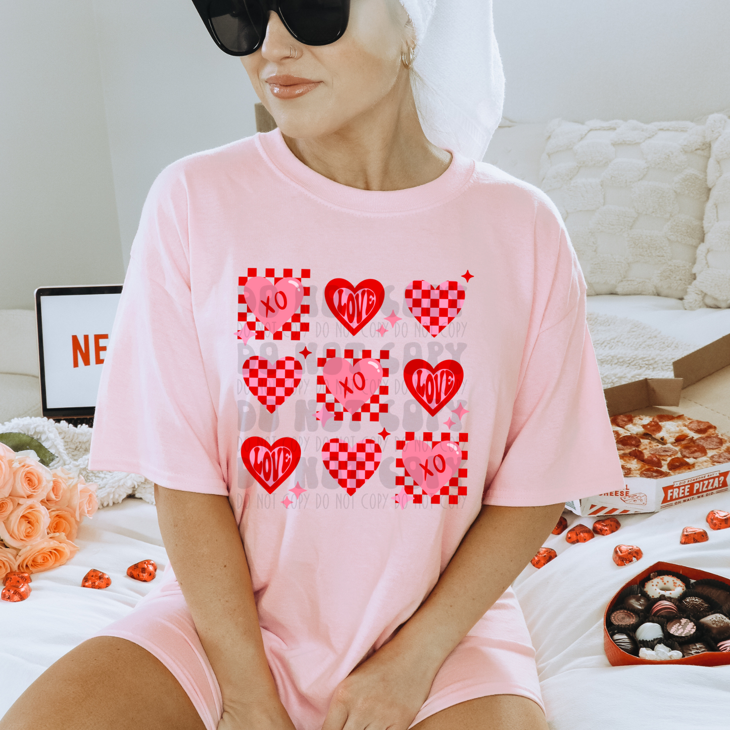 XO HEARTS GRID NO DISTRESS - DTF TRANSFER