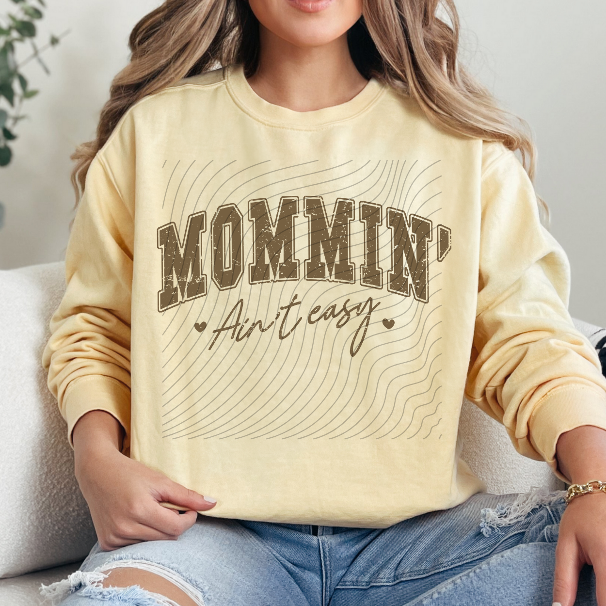 MOMMIN AINT EASY - DTF TRANSFER