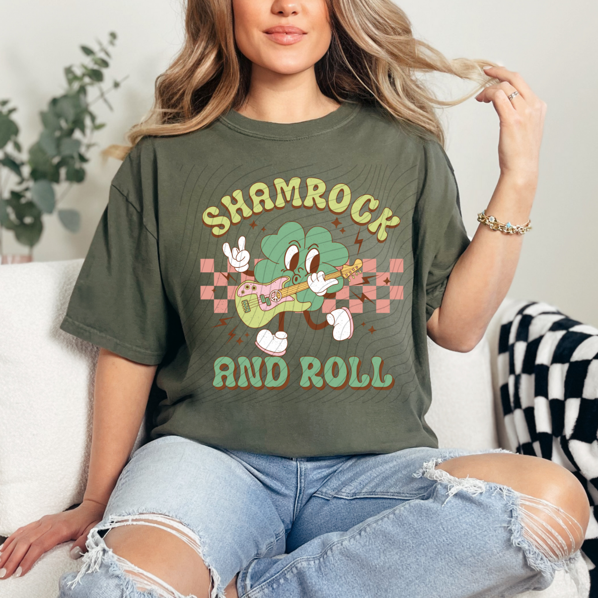 SHAMROCK AND ROLL - DTF TRANSFER