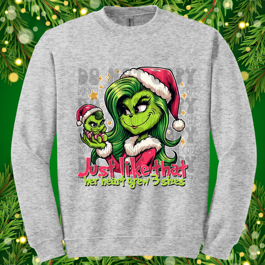 GREEN GUY MOM HEART - DTF TRANSFER