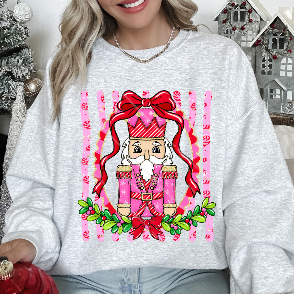NUTCRACKER BOW HOLLY - DTF TRANSFER