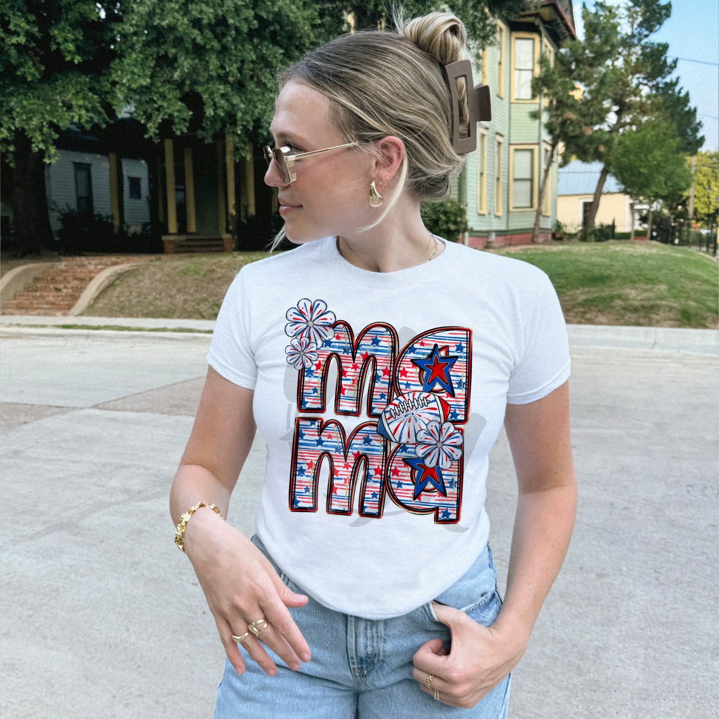 MAMA PATRIOTIC FOOTBALL - DTF TRANSFER